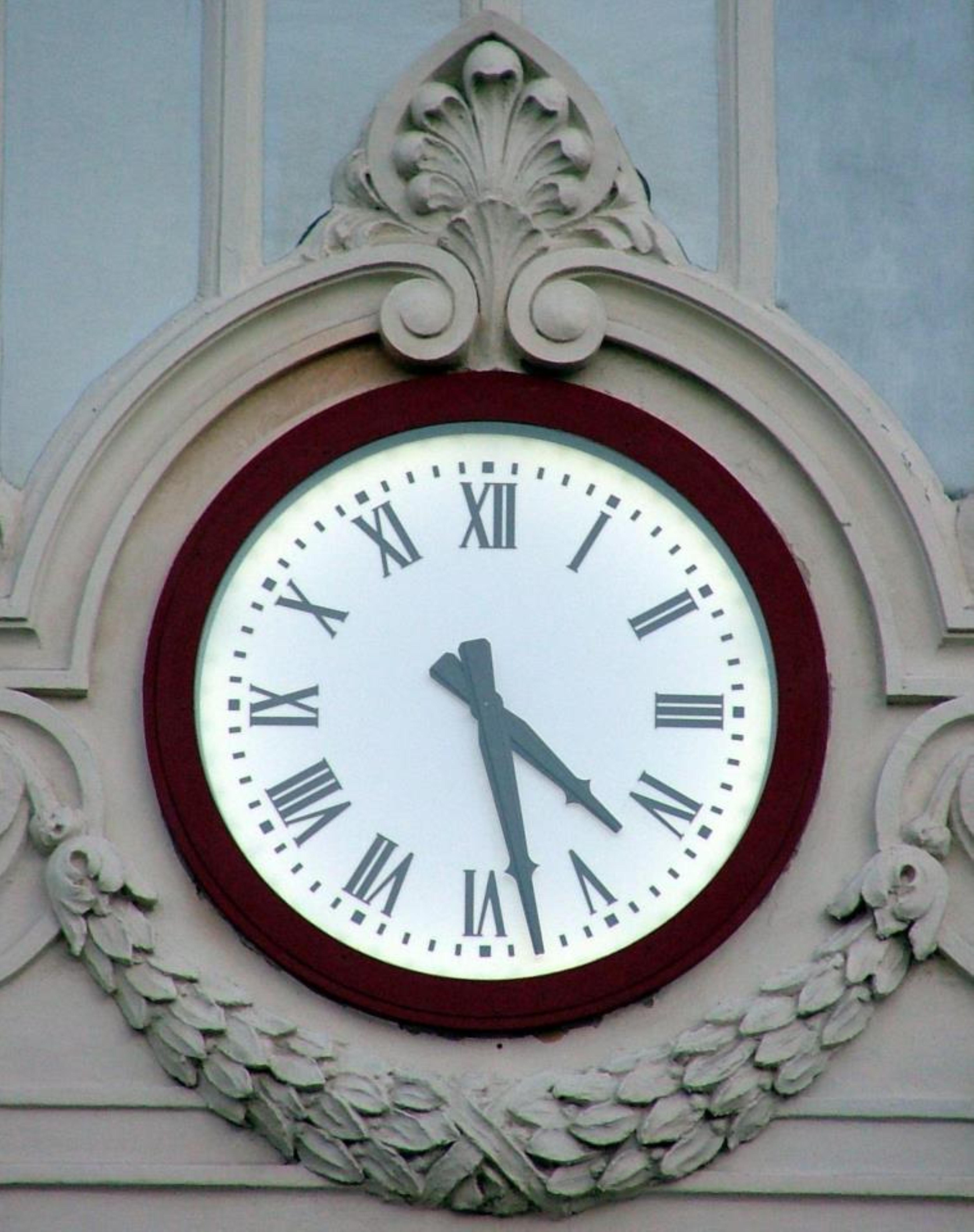 Nuovo orologio stazione di Livorno