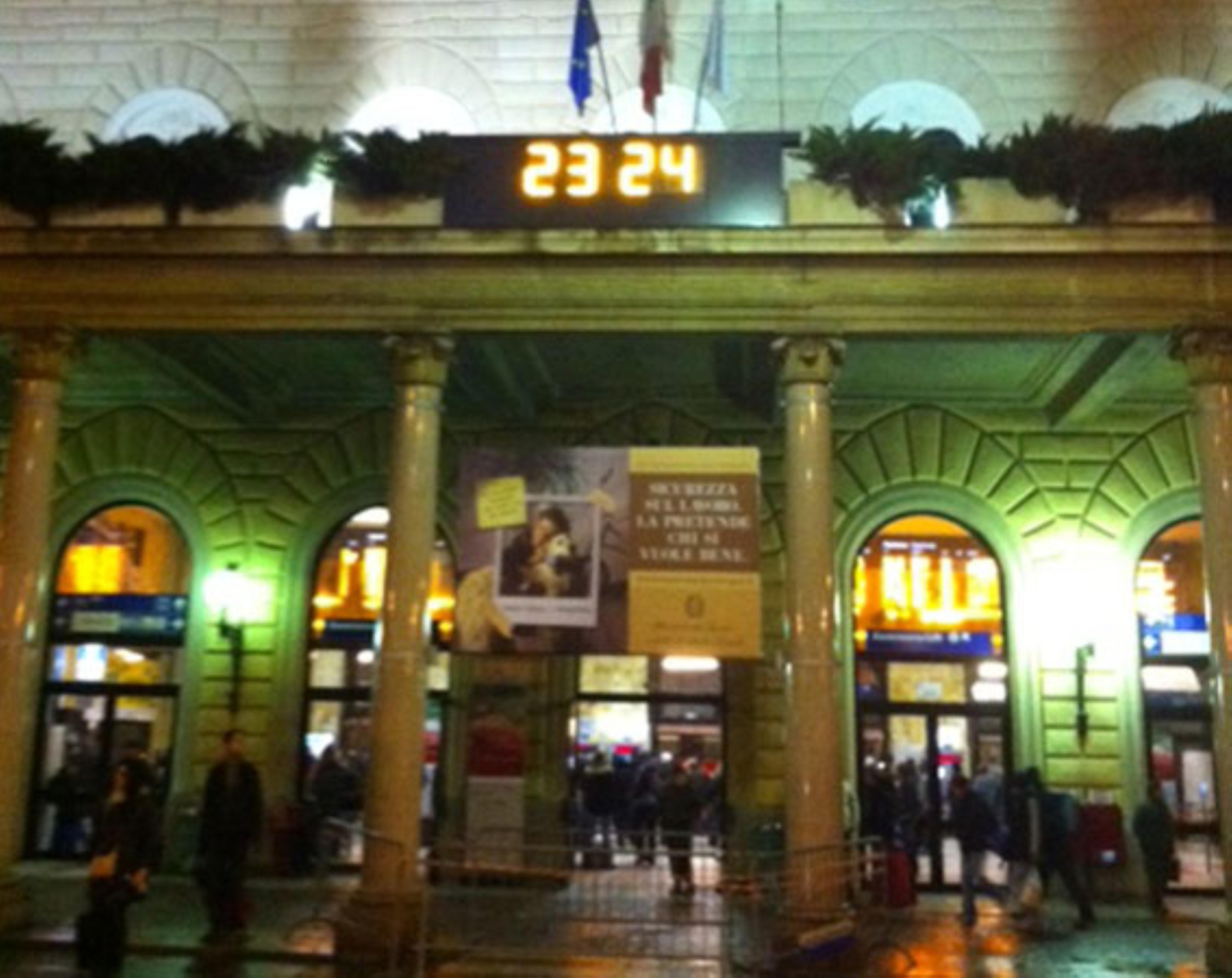 Orologio Digitale Stazione Bologna Centrale