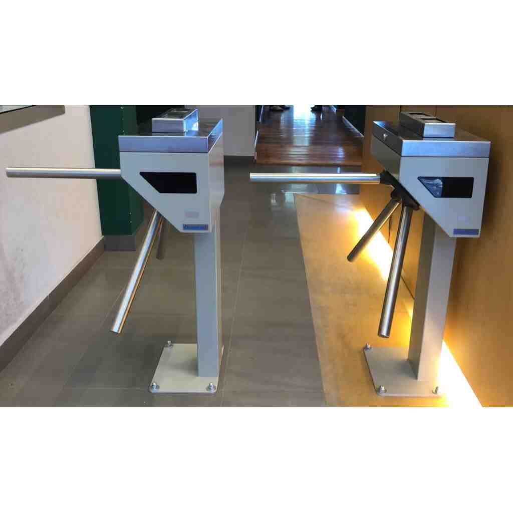 Varchi e tornelli automatizzati per il controllo accessi - 4